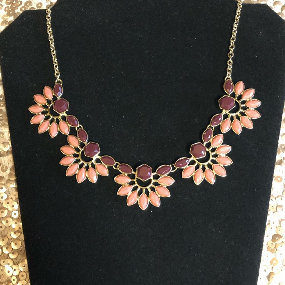 Tear Drops Flower Necklace